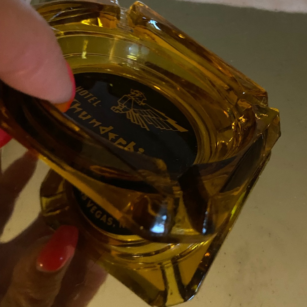 Hotel Thunderbird Las Vegas Vintage ashtray - Picture 5 of 6